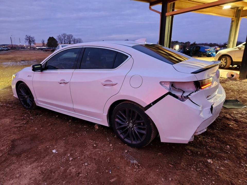 Photo 2 from auction – 2019 ACURA ILX with VIN 19UDE2F83KA012654