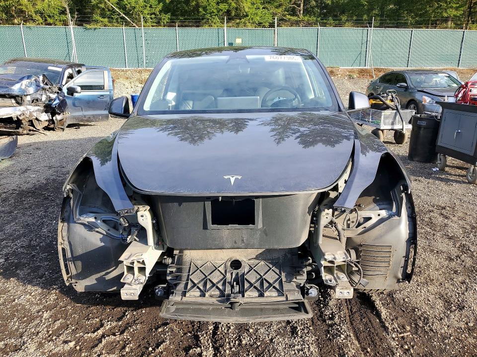 Foto 5 de la subasta – 2021 TESLA MODEL Y con VIN 5YJYGDEE9MF081789