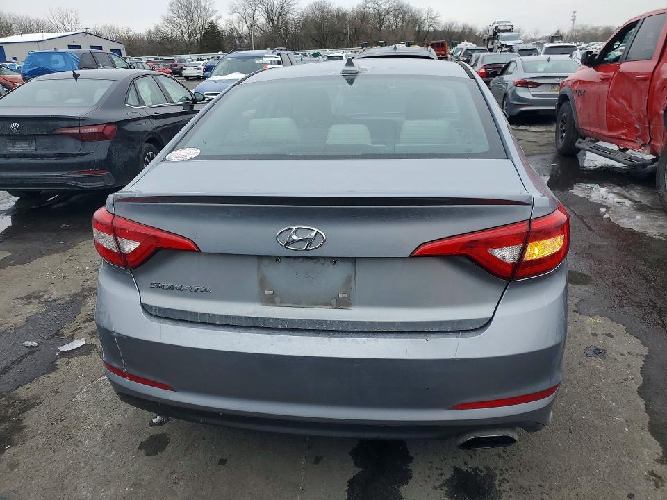 Photo 6 from auction – 2017 HYUNDAI SONATA SE with VIN 5NPE24AF2HH507930