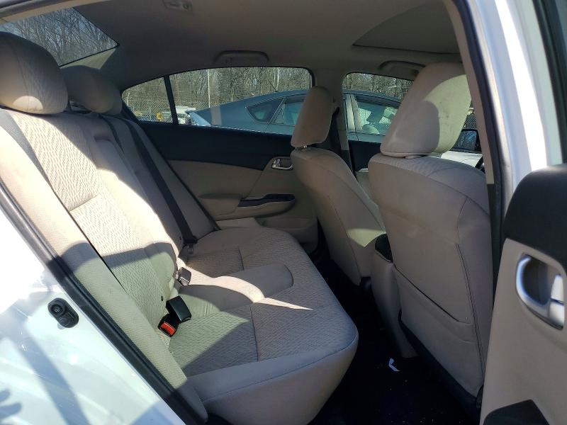 Photo 10 from auction – 2015 HONDA CIVIC with VIN 19XFB2F89FE242170