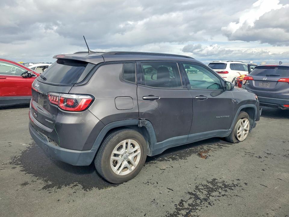 Photo 3 from auction – 2018 JEEP COMPASS with VIN 3C4NJCABXJT471341