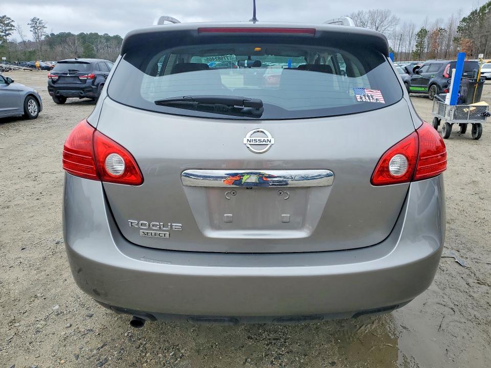 Photo 6 from auction – 2014 NISSAN ROGUE SELECT with VIN JN8AS5MT5EW104797