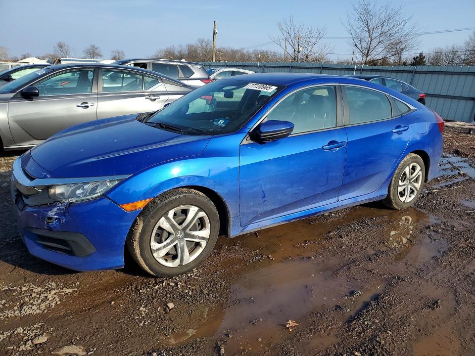 HONDA CIVIC 2017 with VIN 19XFC2F51HE210013 - Photo from auction