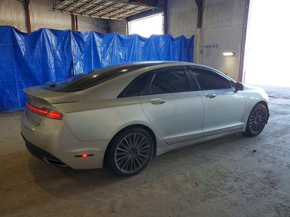 Photo 3 from auction – 2016 LINCOLN MKZ with VIN 3LN6L2GK0GR606246