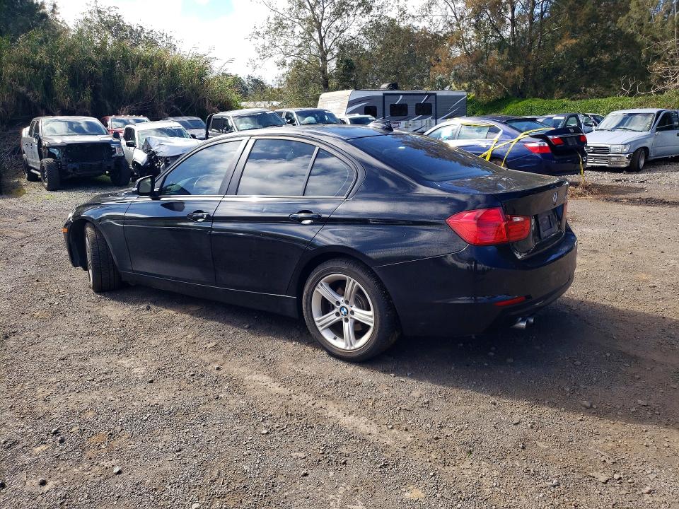 Photo 2 from auction – 2013 BMW 328 with VIN WBA3A5C56DF603565