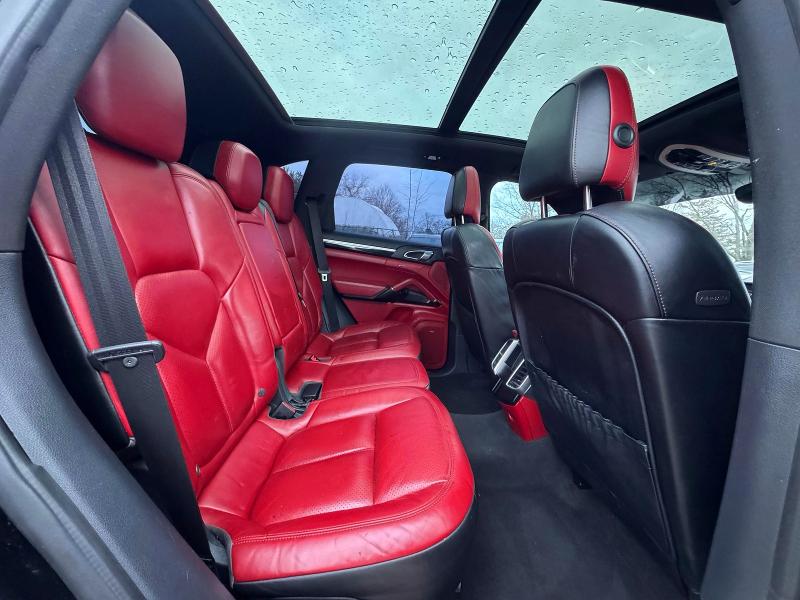 Фото 6 с аукциона – 2017 PORSCHE CAYENNE S с VIN WP1AB2A2XHLA53128