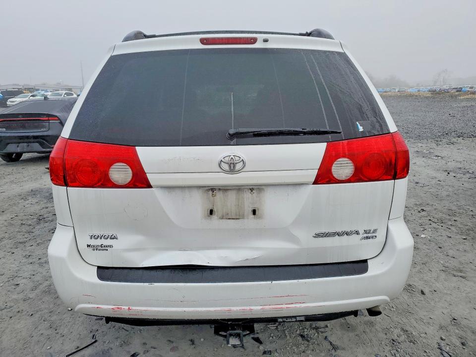 Photo 6 from auction – 2006 TOYOTA SIENNA XLE with VIN 5TDBA22C06S064277