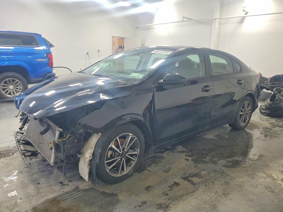 KIA FORTE LX 2023 with VIN 3KPF24AD3PE578902 - Photo from auction