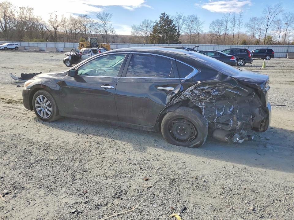Photo 2 from auction – 2015 NISSAN ALTIMA with VIN 1N4AL3AP0FN322504