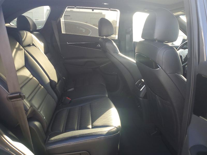 Photo 10 from auction – 2018 KIA SORENTO SX with VIN 5XYPKDA55JG360614