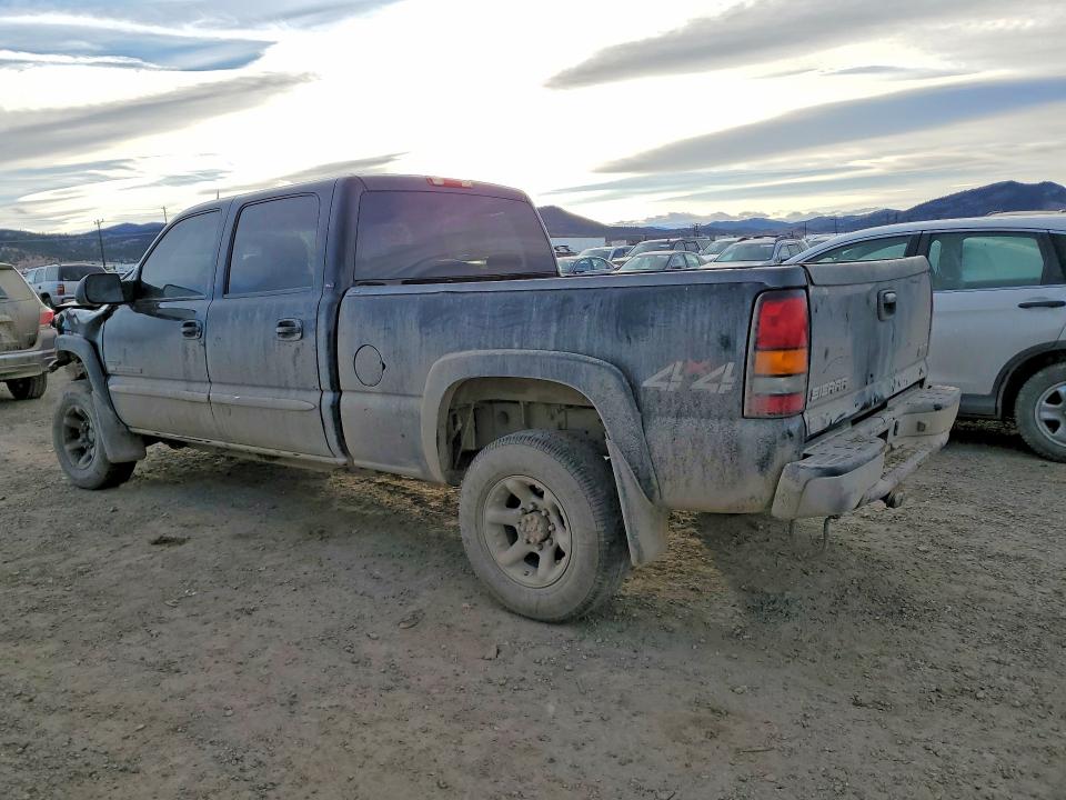 Photo 2 from auction – 2005 GMC SIERRA K25 with VIN 1GTHK23205F863472