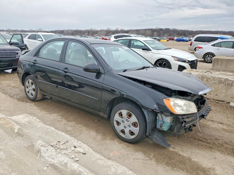 Photo 4 from auction – 2005 KIA SPECTRA with VIN KNAFE121755101261