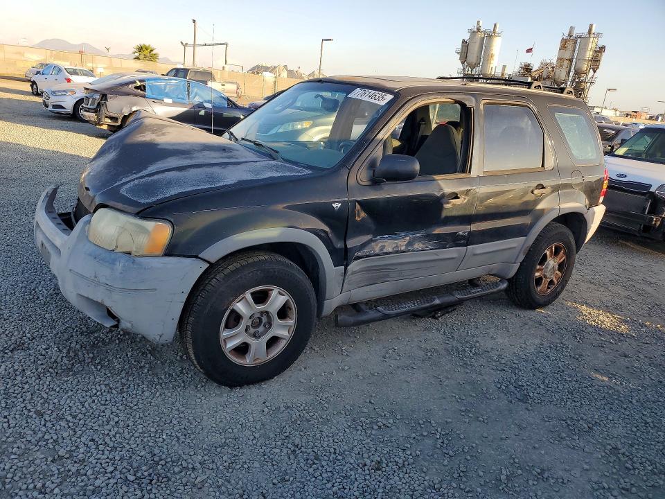 FORD ESCAPE XLT 2001 z numerem VIN 1FMCU04131KF17413 - Zdjęcie z aukcji