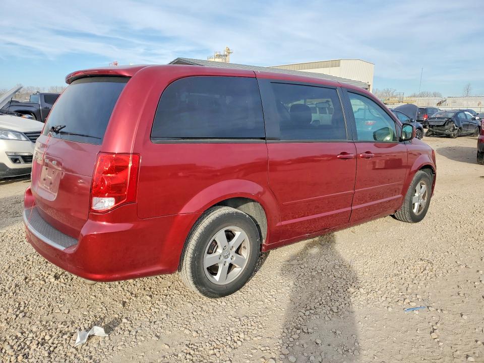 Photo 3 from auction – 2011 DODGE GRAND CARAVAN with VIN 2D4RN3DG4BR711004