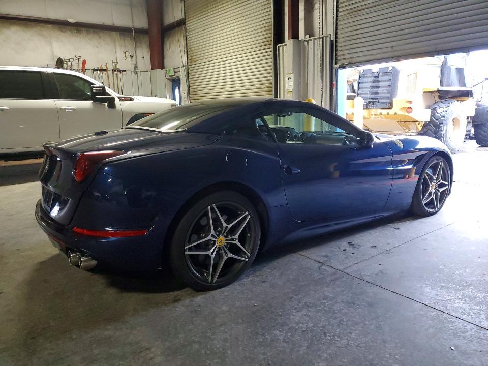 Photo 3 from auction – 2017 FERRARI CALIFORNIA T with VIN ZFF77XJA4H0226114