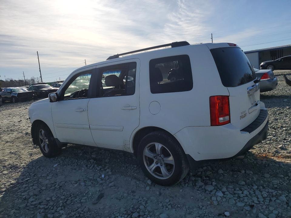 Photo 2 from auction – 2014 HONDA PILOT with VIN 5FNYF3H79EB015609