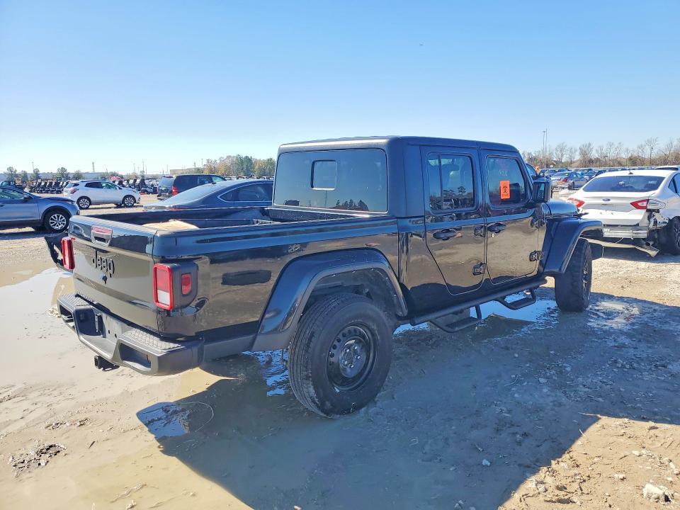 Photo 3 from auction – 2022 JEEP GLADIATOR with VIN 1C6HJTAG6NL135848