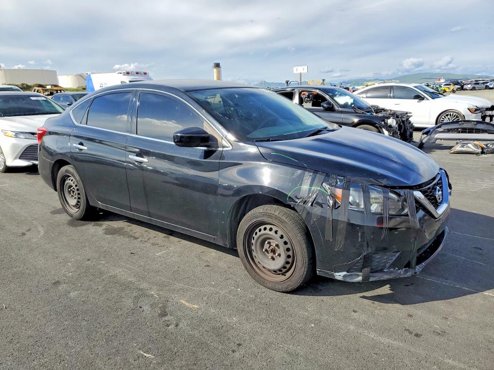 Photo 4 from auction – 2019 NISSAN SENTRA with VIN 3N1AB7AP4KY303457