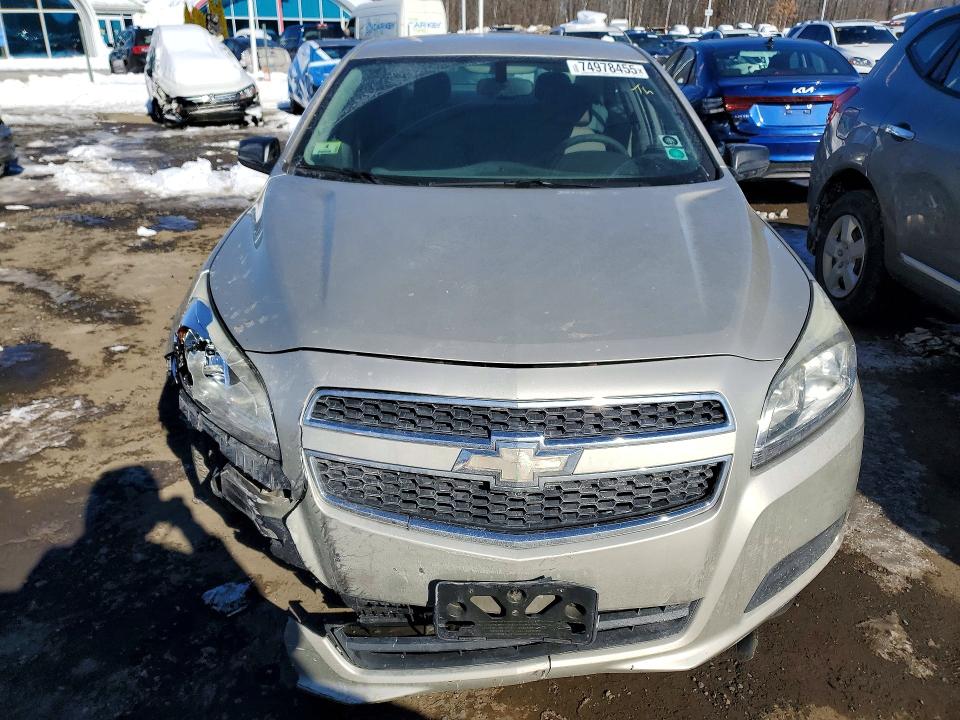 Photo 5 from auction – 2013 CHEVROLET MALIBU LS with VIN 1G11B5SA3DF164646