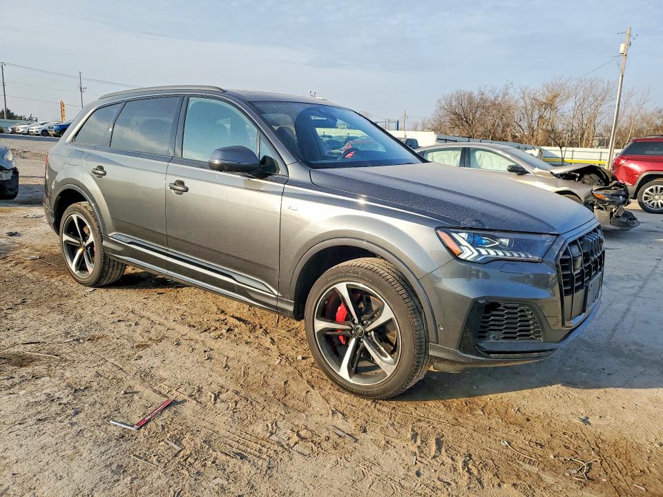 Foto 4 de la subasta – 2024 AUDI Q7 con VIN WA1WXBF72RD010275