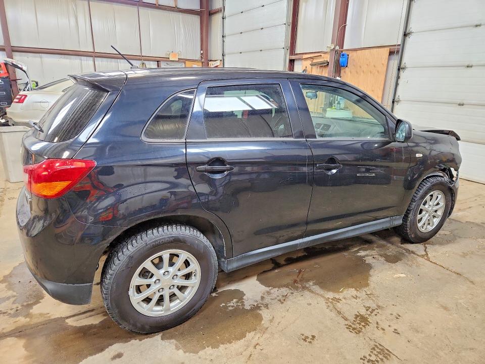 Photo 3 from auction – 2015 MITSUBISHI RVR with VIN 4A4AJ3AU5FE602854