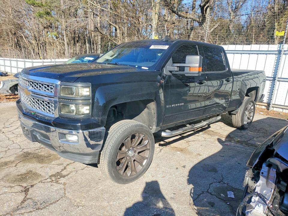 CHEVROLET SILVERADO 2015 with VIN 3GCPCREC3FG241021 - Photo from auction