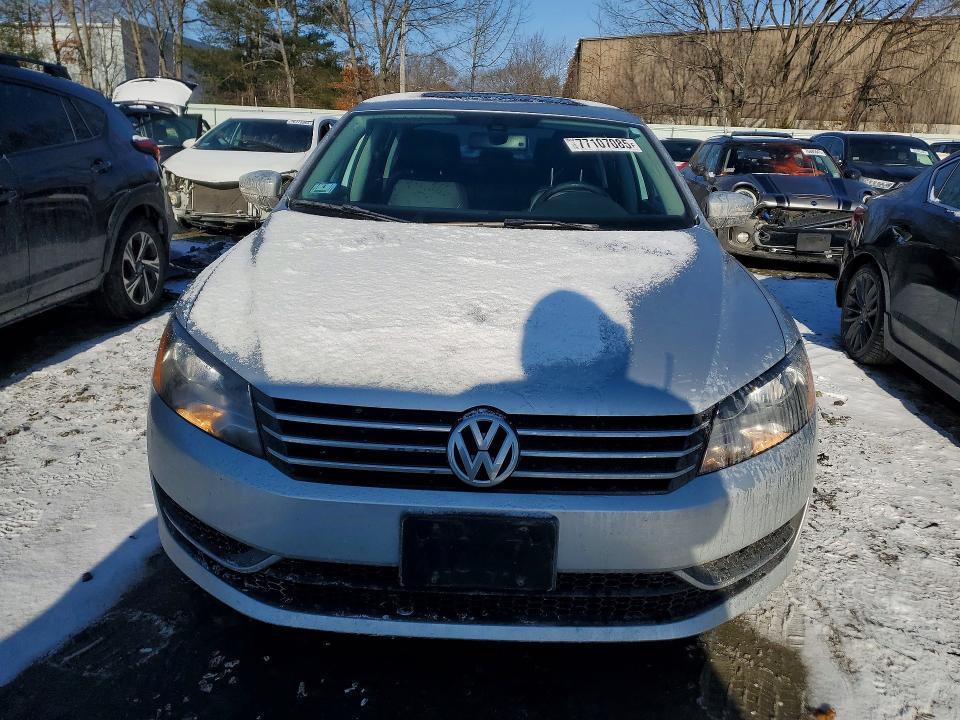 Photo 5 from auction – 2014 VOLKSWAGEN PASSAT with VIN 1VWBT7A39EC067197
