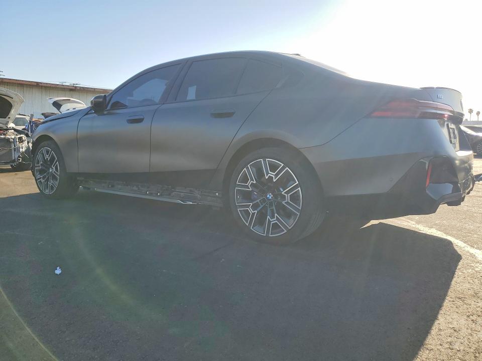 Photo 2 from auction – 2026 BMW I5 with VIN WBY63HG02TCV14181