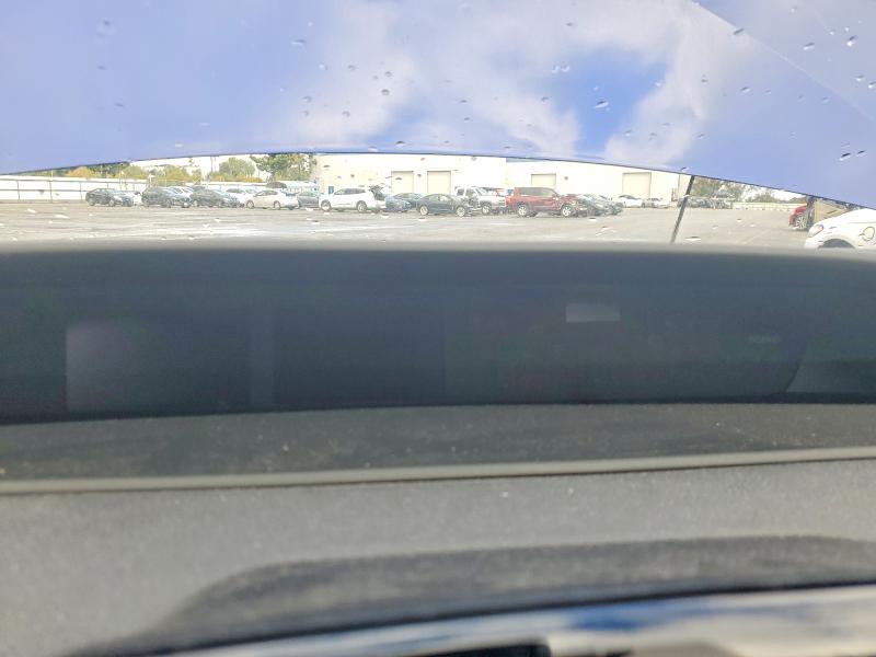 Photo 9 from auction – 2017 TOYOTA PRIUS with VIN JTDKARFU7H3534451