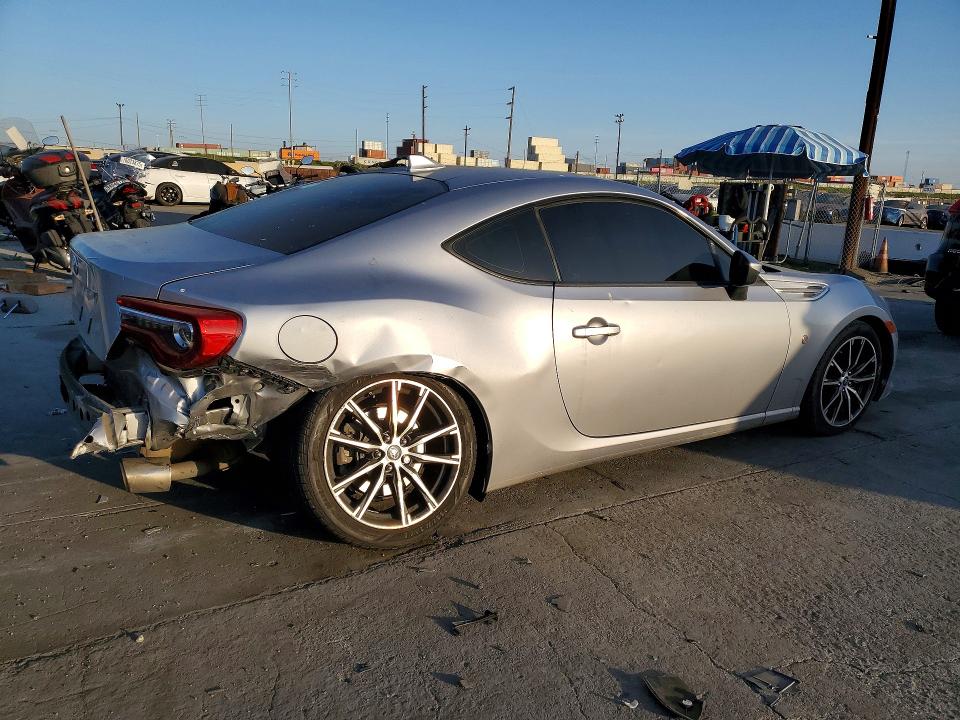 Photo 3 from auction – 2019 TOYOTA 86 with VIN JF1ZNAA1XK8700219
