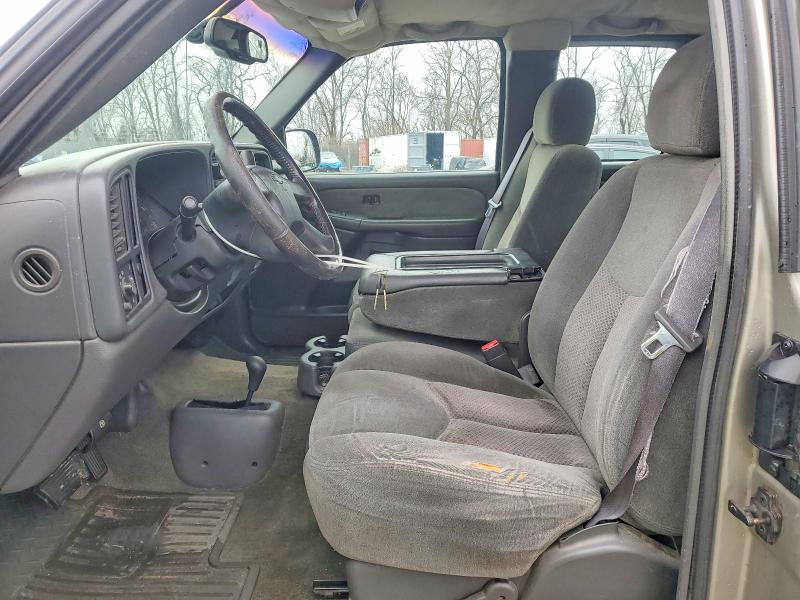Photo 7 from auction – 2003 CHEVROLET SILVERADO with VIN 2GCEK19T931115532