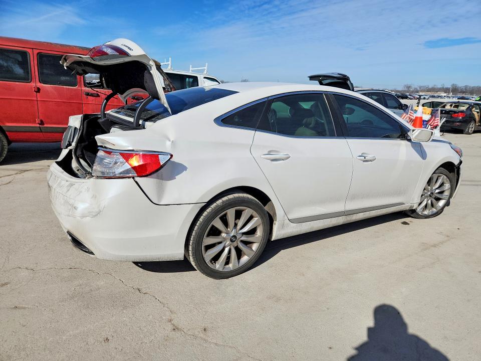 Photo 3 from auction – 2014 HYUNDAI AZERA with VIN KMHFH4JG6EA395000