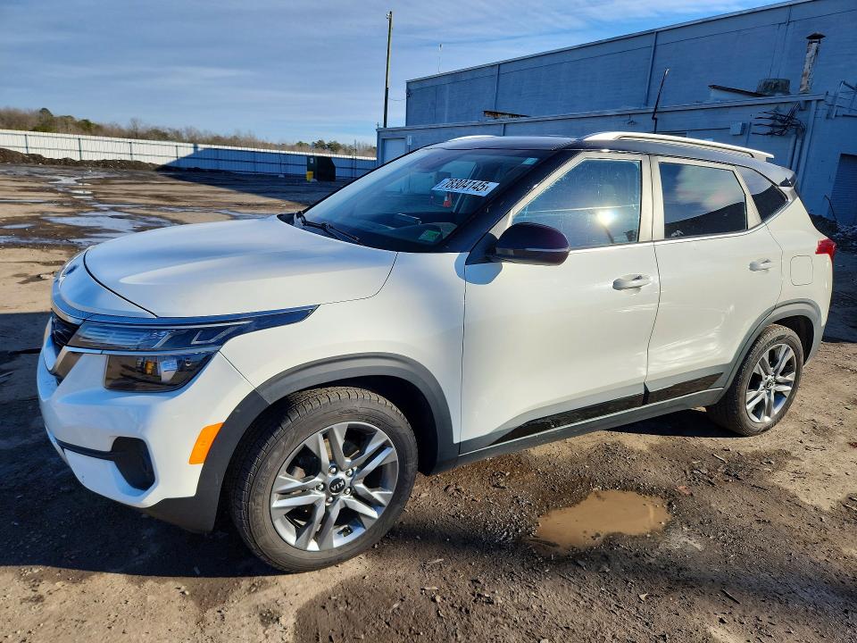 KIA SELTOS 2021 with VIN KNDEU2AA2M7055124 - Photo from auction