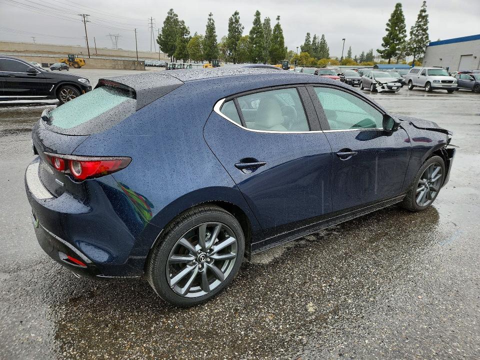Photo 3 from auction – 2024 MAZDA 3 with VIN JM1BPALM4R1715895