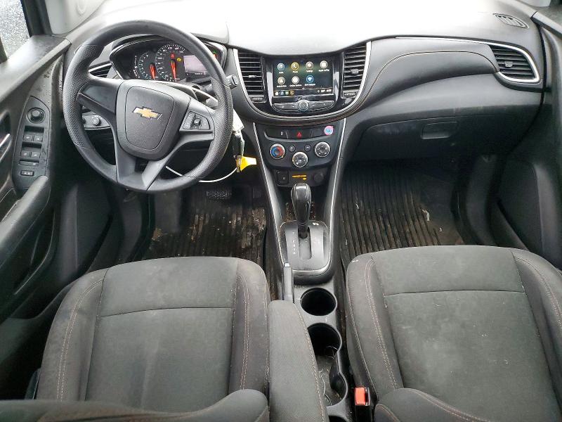Photo 8 from auction – 2018 CHEVROLET TRAX with VIN 3GNCJNSB7JL387423