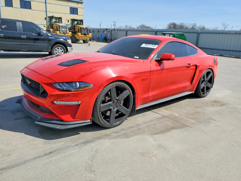 FORD MUSTANG 2019 مع رقم تعريف المركبة 1FA6P8CF8K5204318 - صورة من المزاد