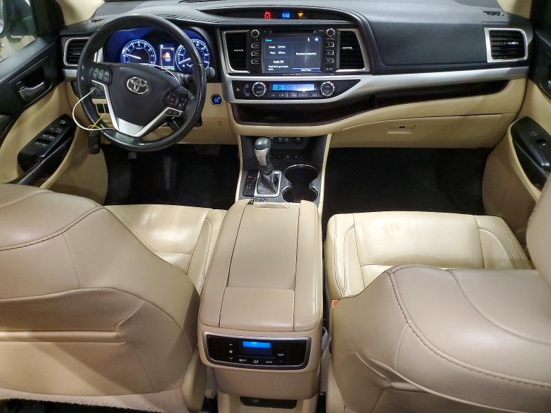 Photo 8 from auction – 2017 TOYOTA HIGHLANDER with VIN 5TDJZRFH9HS356838