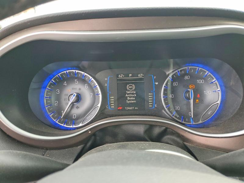 Photo 9 from auction – 2017 CHRYSLER PACIFICA with VIN 2C4RC1BG4HR739579