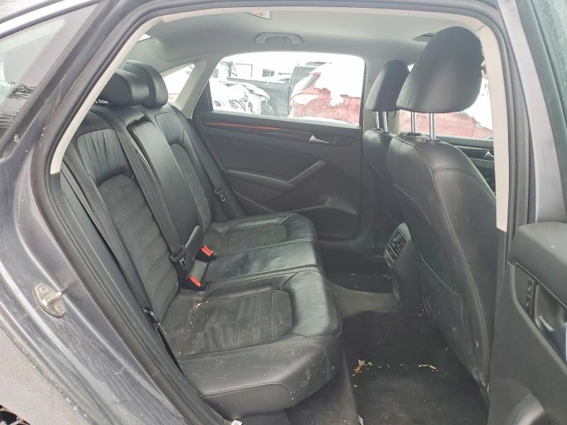 Photo 10 from auction – 2015 VOLKSWAGEN PASSAT with VIN 1VWCV7A35FC037811