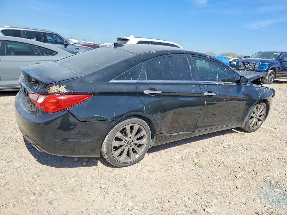 Photo 3 from auction – 2012 HYUNDAI SONATA with VIN 5NPEC4AB6CH441854