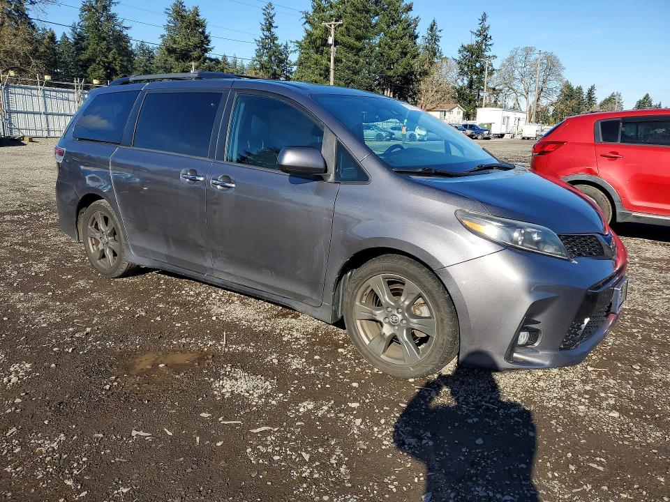 Photo 4 from auction – 2020 TOYOTA SIENNA with VIN 5TDXZ3DC2LS055187