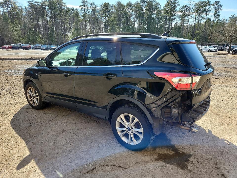 Photo 2 from auction – 2018 FORD ESCAPE with VIN 1FMCU9HD6JUB98182