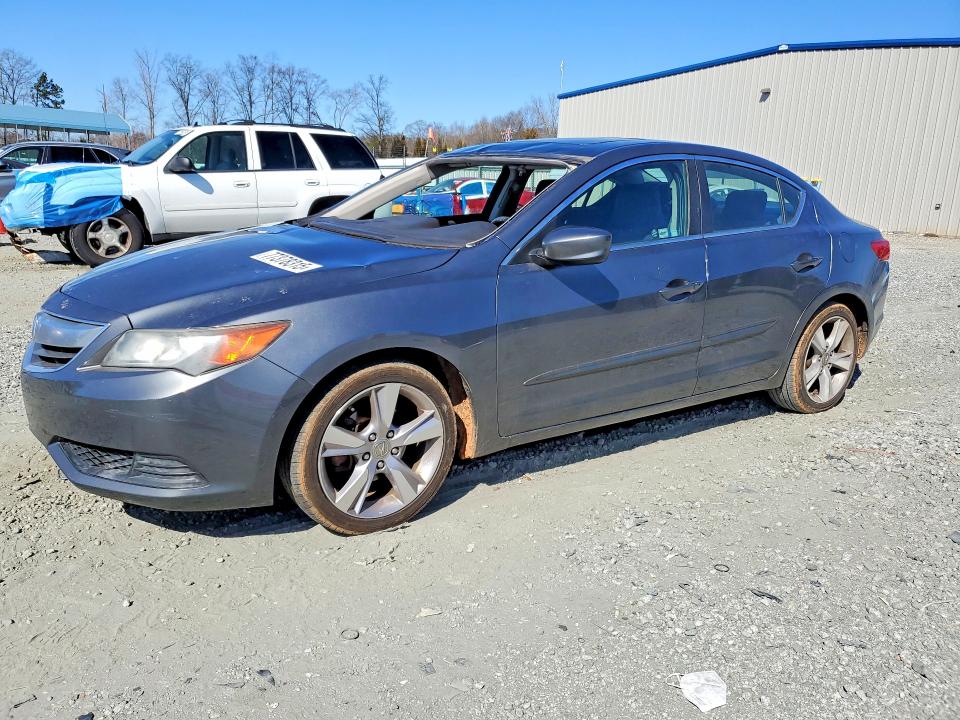 ACURA ILX 2014 مع رقم تعريف المركبة 19VDE1F35EE000156 - صورة من المزاد