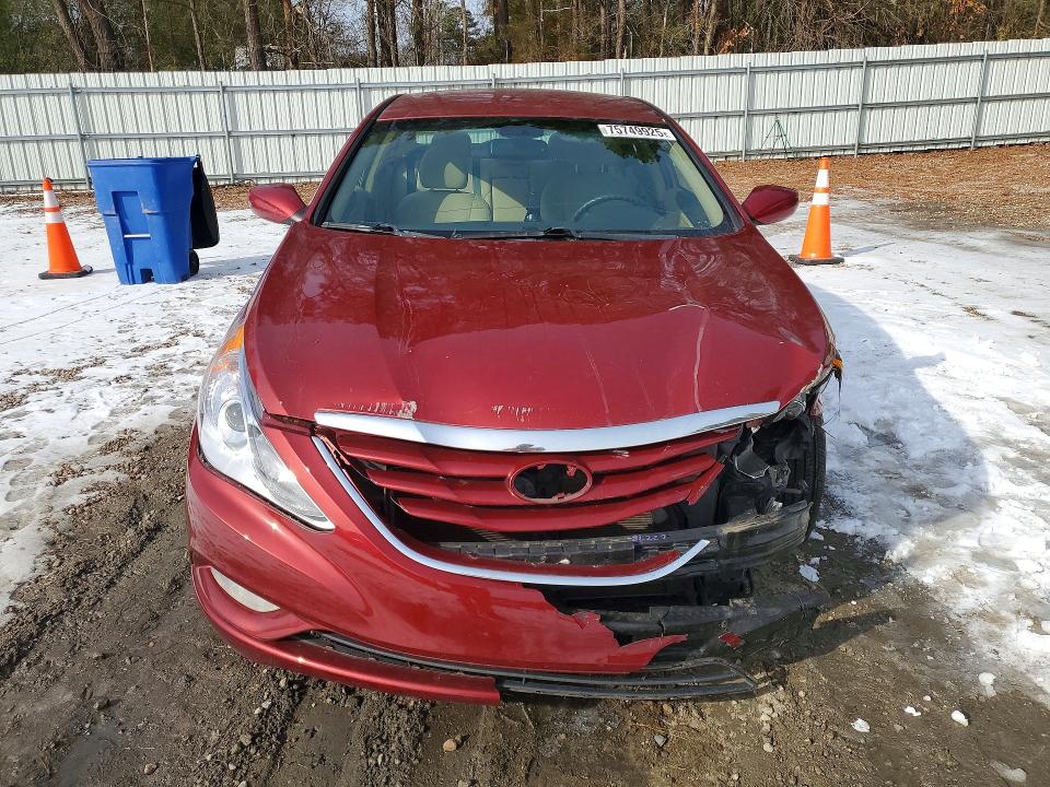 Photo 5 from auction – 2013 HYUNDAI SONATA with VIN 5NPEB4ACXDH565378