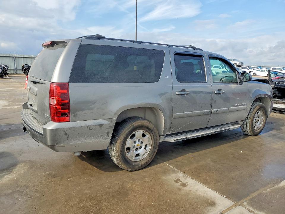 Photo 3 from auction – 2009 CHEVROLET SUBURBAN with VIN 1GNFK26369R119429