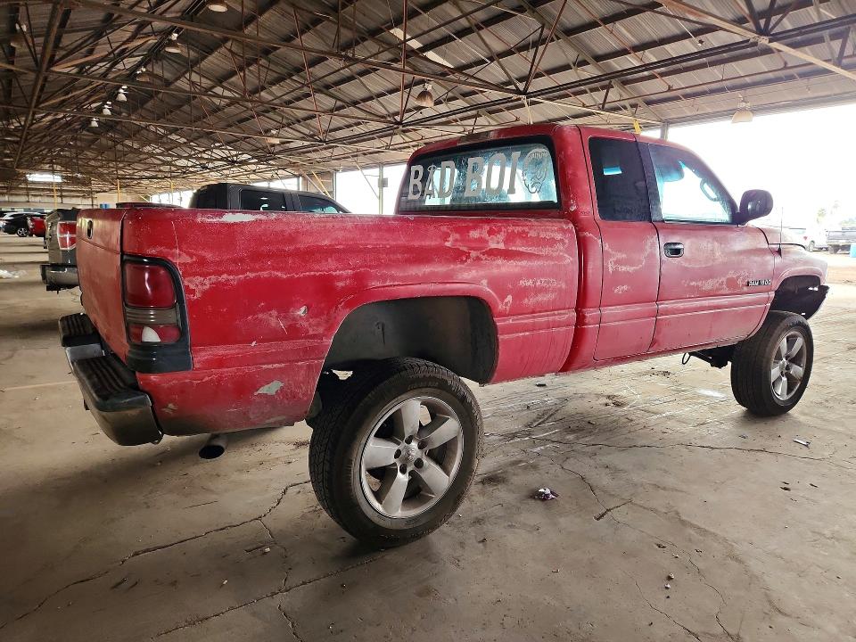 Photo 3 from auction – 1998 DODGE RAM 1500 with VIN 3B7HF13Z2WG111493