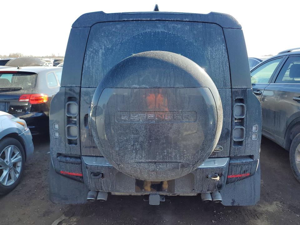 Photo 6 from auction – 2023 LAND ROVER DEFENDER with VIN SALEWEEE3P2218527