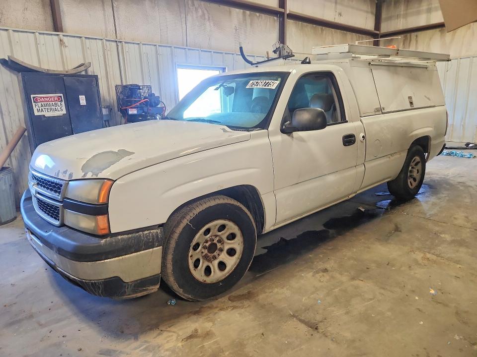 CHEVROLET SILVERADO 2006 with VIN 1GCEC14X86Z293502 - Photo from auction