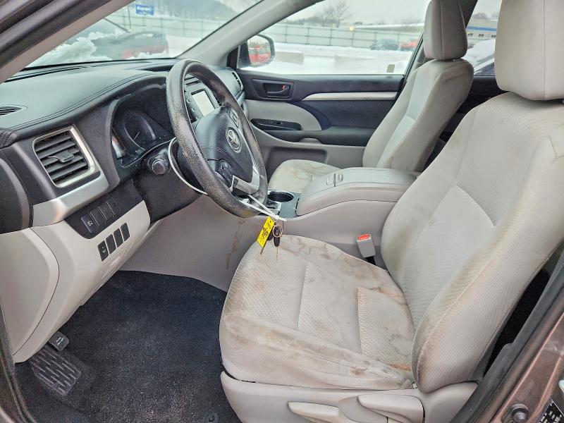 Photo 7 from auction – 2019 TOYOTA HIGHLANDER with VIN 5TDZARFH0KS053335