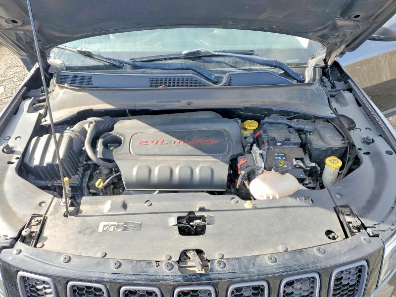 Photo 11 from auction – 2017 JEEP COMPASS TR with VIN 3C4NJDDB6HT597871
